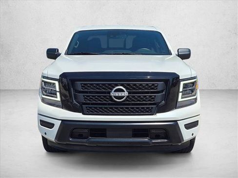 Used 2024 Nissan Titan SV w/ SV Bronze Edition Package RWD image 2