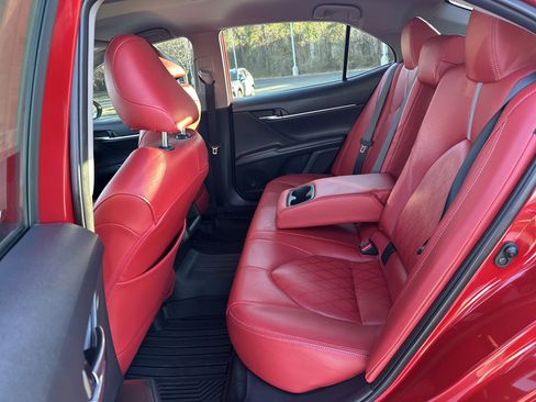 Certified 2022 Toyota Camry SE image 30