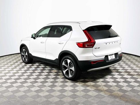 Used 2025 Volvo XC40 B5 Plus w/ Protection Package Premier image 4