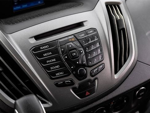 Used 2019 Ford Transit 250 130 Low Roof image 19