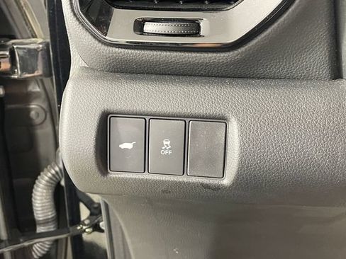 Used 2023 Honda Pilot Touring image 10