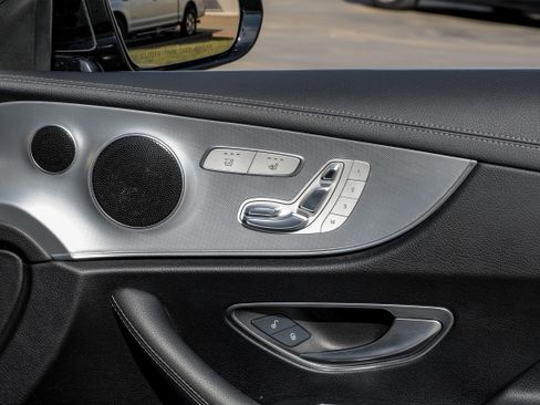 Used 2018 Mercedes-Benz E 400 Cabriolet image 40