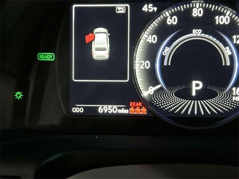 Certified 2025 Lexus ES 300h w/ Premium Package image 30