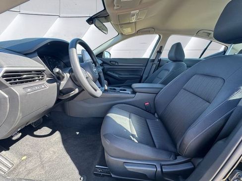 Used 2025 Nissan Altima 2.5 S image 7