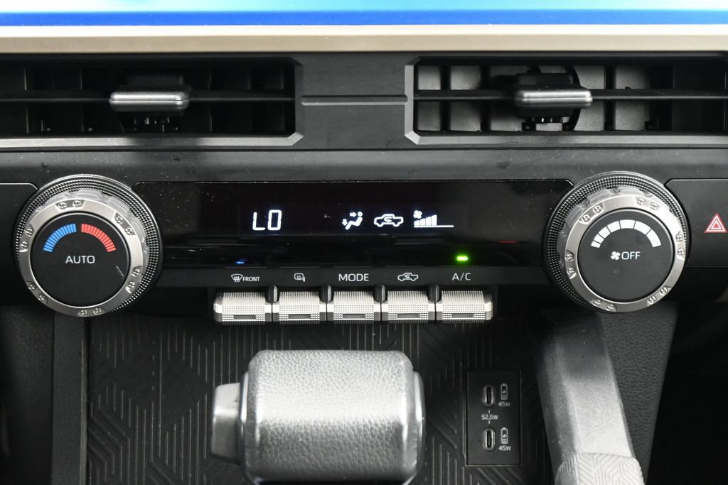 Used 2025 Toyota Tacoma TRD Off-Road AWD/4WD image 23