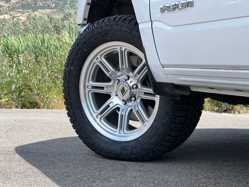 Used 2022 RAM 1500 Big Horn AWD/4WD image 12