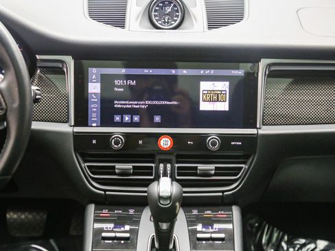 Certified 2023 Porsche Macan GTS AWD/4WD image 17