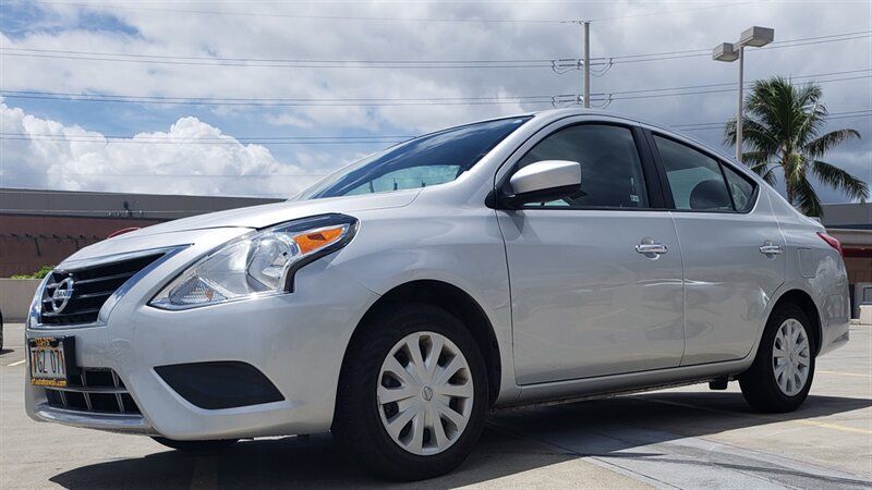 Used 2018 Nissan Versa SV FWD image 1