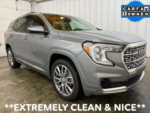 Used 2023 GMC Terrain Denali image 1