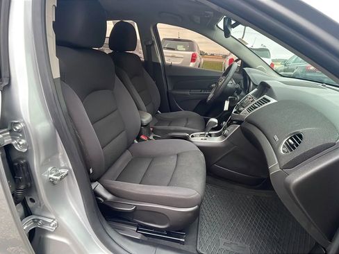 Used 2016 Chevrolet Cruze LT image 26