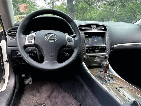 Used 2014 Lexus IS 250C w/ Luxury Package RWD image 7