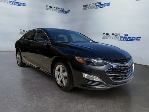 Used 2023 Chevrolet Malibu LT FWD image 3