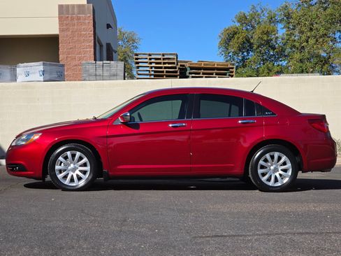Used 2013 Chrysler 200 Limited image 7