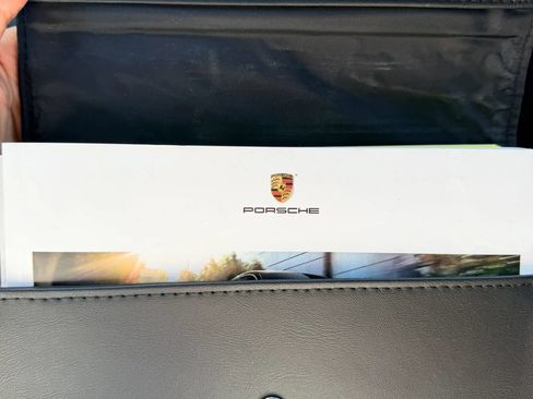Used 2017 Porsche Macan AWD/4WD image 22