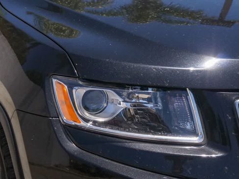 Used 2015 Jeep Grand Cherokee Limited AWD/4WD image 4