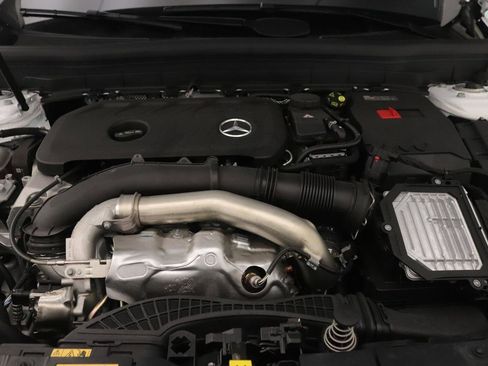 New 2026 Mercedes-Benz GLB 250 image 9