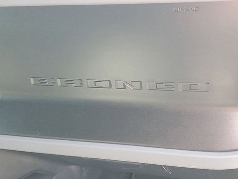 Used 2022 Ford Bronco 4-Door w/ Sasquatch Package image 27