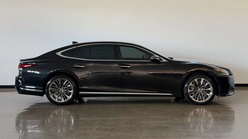 Used 2018 Lexus LS 500 w/ Luxury Package RWD image 8