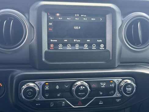 Used 2022 Jeep Gladiator Sport AWD/4WD image 27