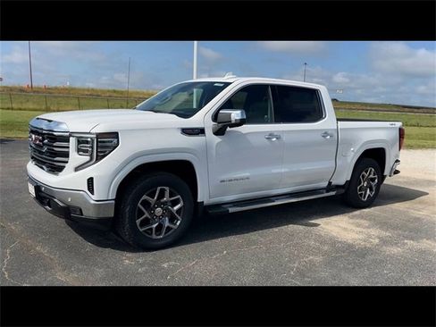 New 2025 GMC Sierra 1500 SLT w/ SLT Premium Plus Package image 4