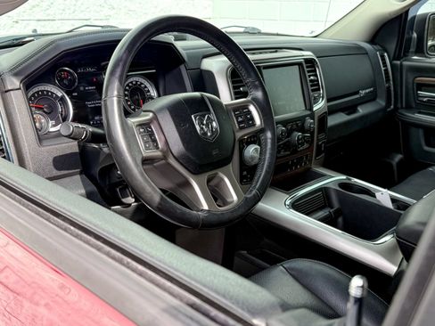 Used 2017 RAM 1500 Laramie w/ Convenience Group AWD/4WD image 14