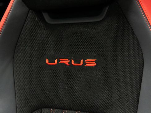 Used 2024 Lamborghini Urus Performante image 38