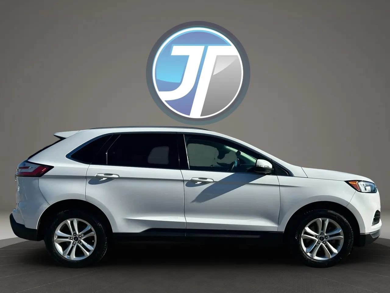 Used 2020 Ford Edge SEL FWD image 18