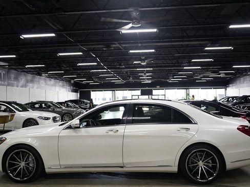 Used 2017 Mercedes-Benz S 550 Sedan w/ Premium Package image 2