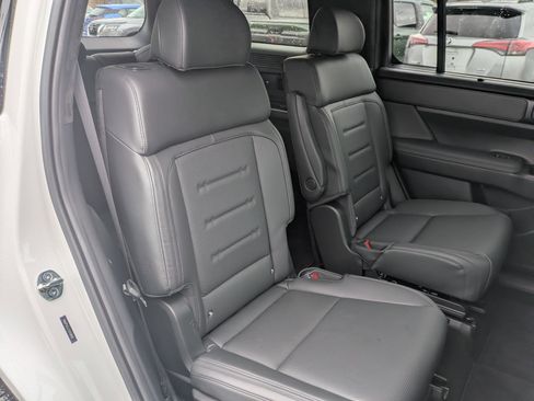 Used 2025 Hyundai Santa Fe Calligraphy image 34