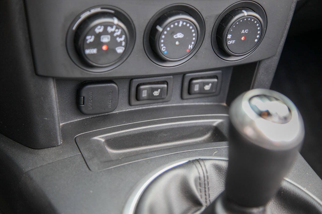 Used 2007 MAZDA MX-5 Miata Grand Touring w/ Premium Pkg RWD image 42
