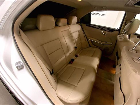 Used 2014 Mercedes-Benz E 350 Sedan image 19