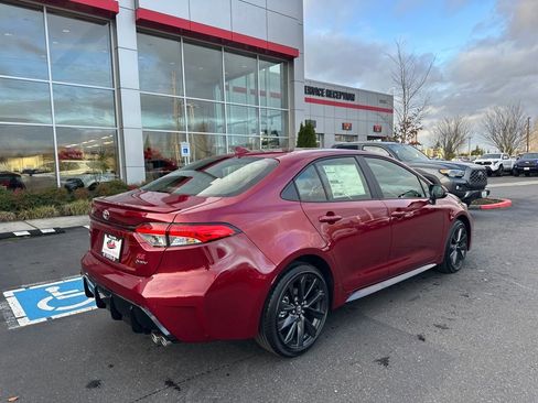 New 2026 Toyota Corolla SE image 3
