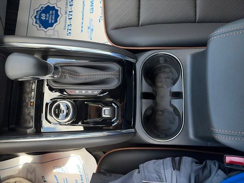 New 2026 GMC Canyon AT4 w/ Technology Plus Package AWD/4WD image 24