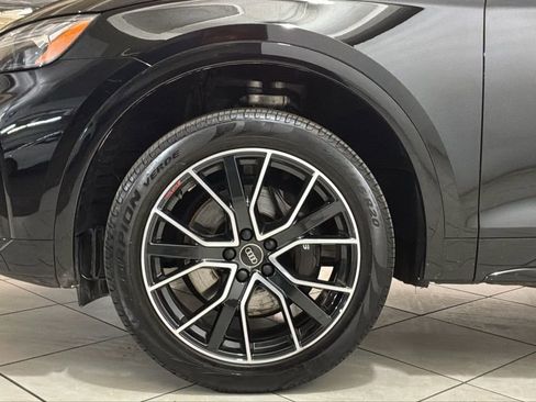 Used 2023 Audi SQ5 Premium Plus w/ Premium Plus Package image 15