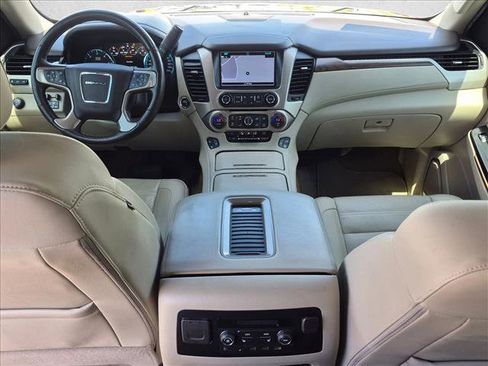 Used 2019 GMC Yukon XL Denali w/ Denali Ultimate Package RWD image 17