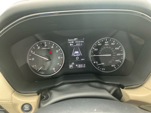 Used 2025 Subaru Outback Premium AWD/4WD image 16