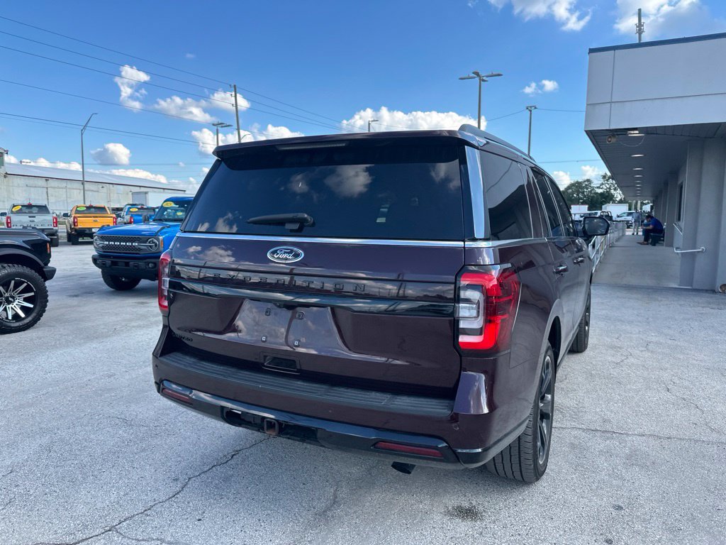 Used 2024 Ford Expedition Limited RWD image 17