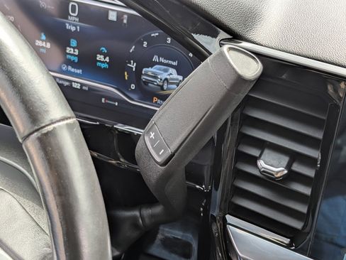 Used 2022 Chevrolet Silverado 1500 RST w/ Z71 Off-Road Package image 16