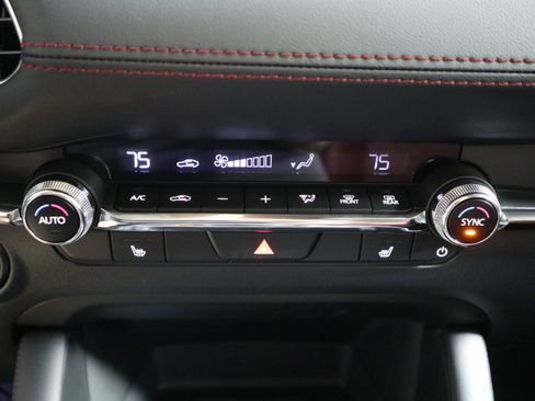 New 2026 MAZDA MAZDA3 Carbon image 31