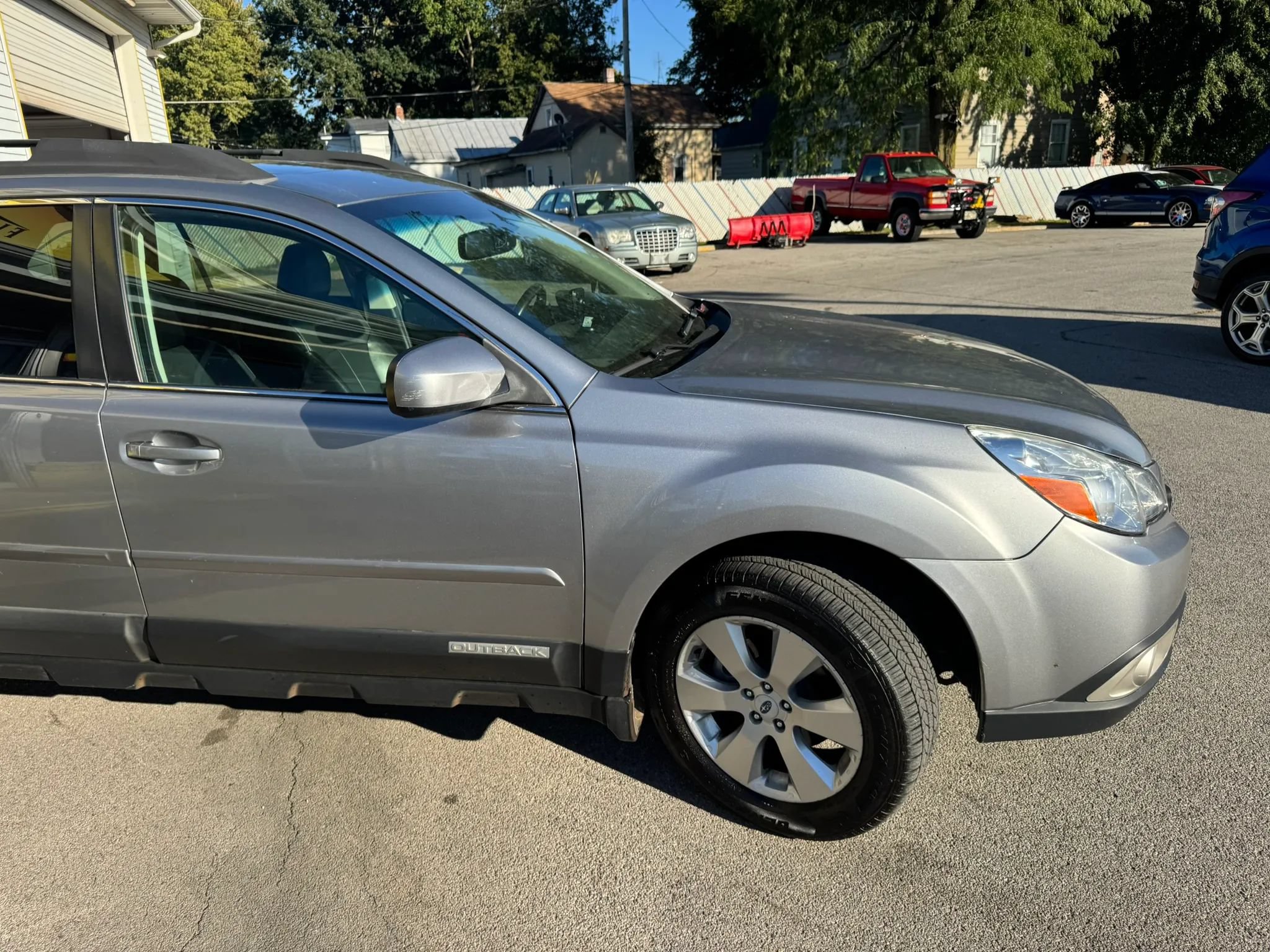 Used 2011 Subaru Outback 2.5i Limited AWD/4WD image 11