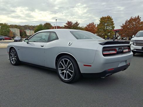 Used 2023 Dodge Challenger R/T w/ Cold Weather Group image 4