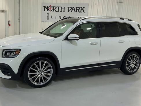 Used 2022 Mercedes-Benz GLB 250 image 6