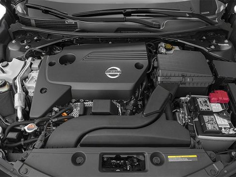 Used 2013 Nissan Altima 3.5 SV image 16