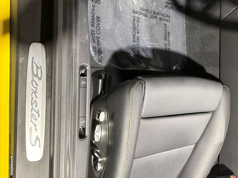 Used 2025 Porsche 718 Boxster S image 40