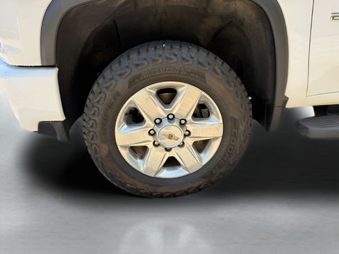 Used 2022 Chevrolet Silverado 2500 LTZ w/ Z71 Chrome Sport Edition AWD/4WD image 30