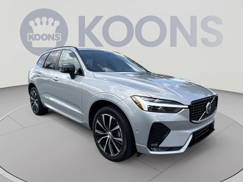 Used 2023 Volvo XC60 B5 Plus w/ Climate Package AWD/4WD image 10