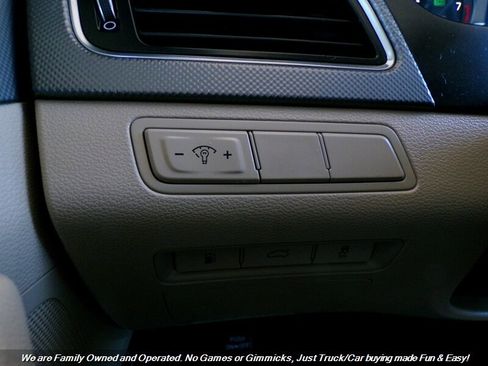 Used 2016 Hyundai Sonata SE image 38