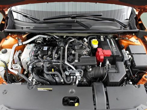 Used 2025 Nissan Sentra SR w/ SR Premium Package image 33