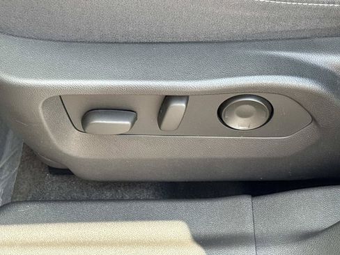 Used 2025 Buick Envision Sport Touring AWD/4WD image 16