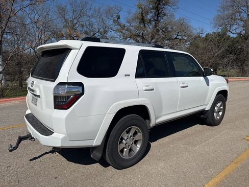 Used 2021 Toyota 4Runner SR5 Premium w/ Moonroof Package image 5